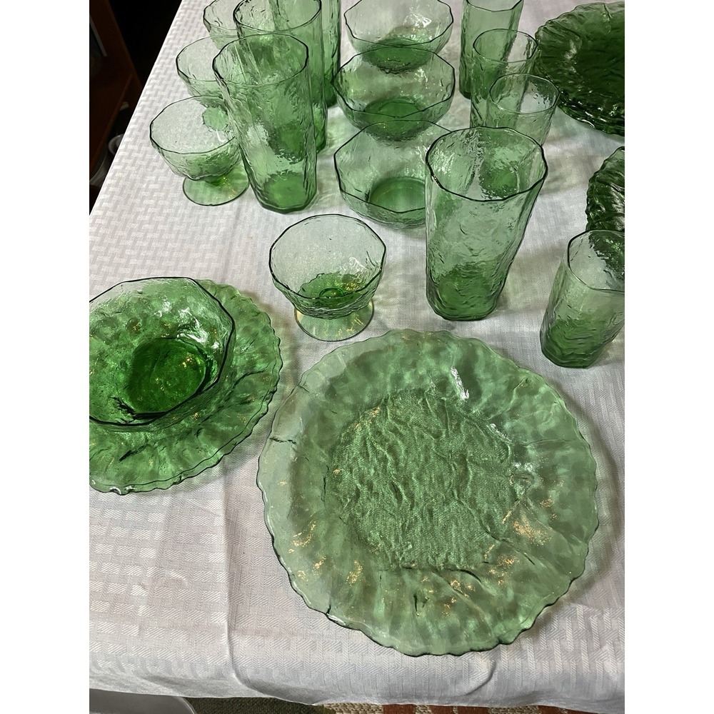 Morgantown crinkle green glasware from West Virginia - Picture 7 of 8